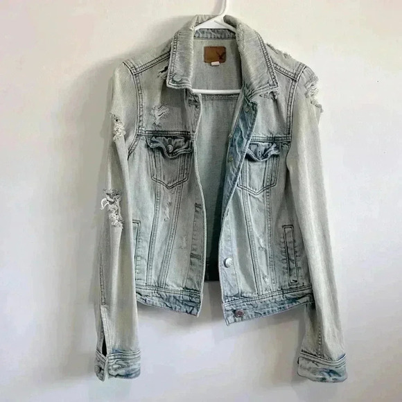 American Eagle Outfitters Jackets & Blazers - American Eagle distressed light Jean Jacket size S